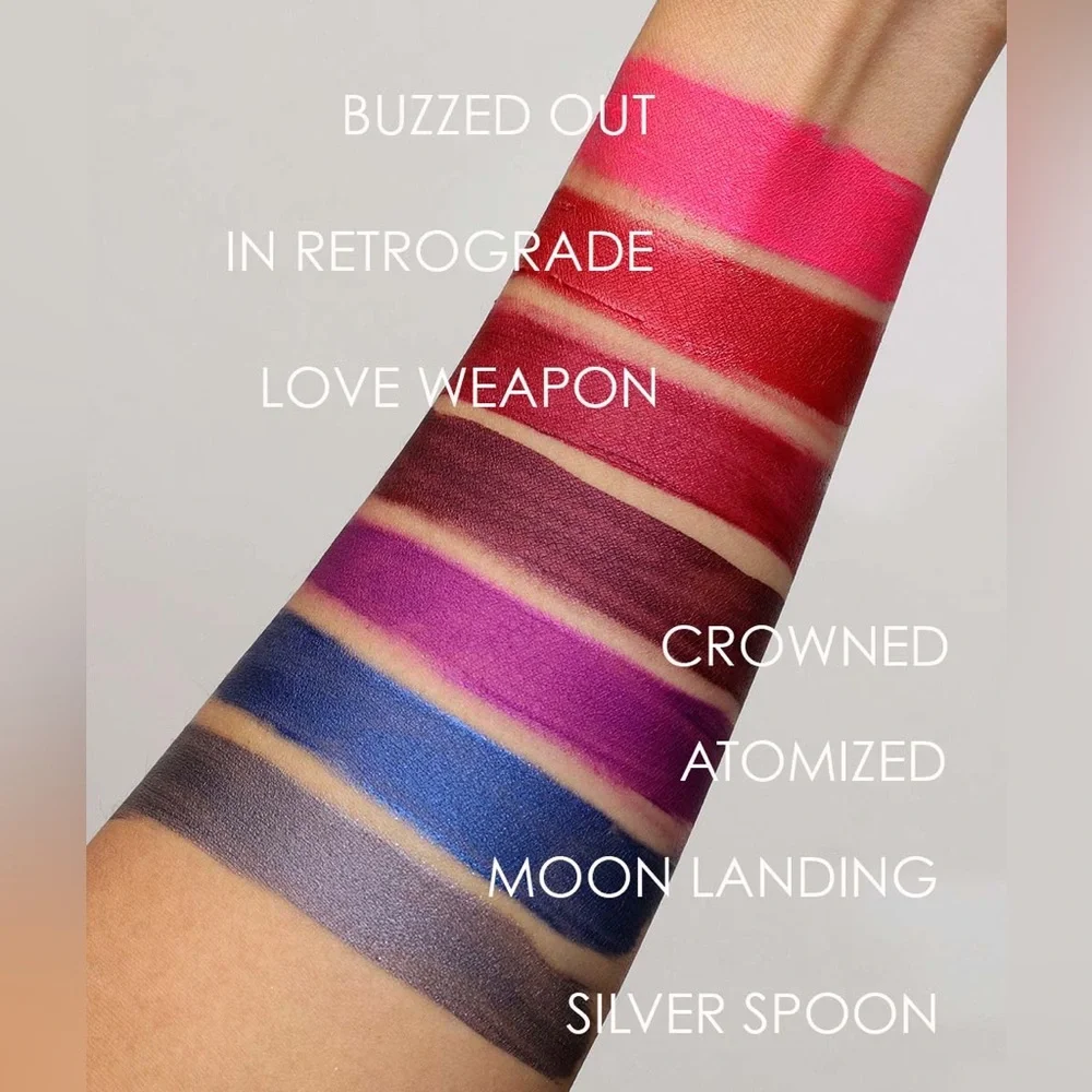 💄New! MAC Retro Matte Liquid Moon Landing Lip Colour